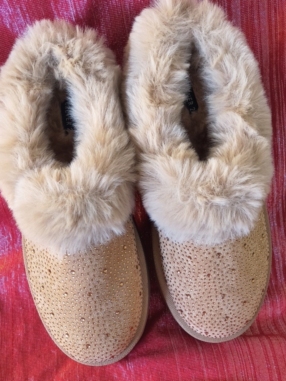 💕Beautiful Faux-Fur Trim Crystal Slip-On Slippers - Beige💕
